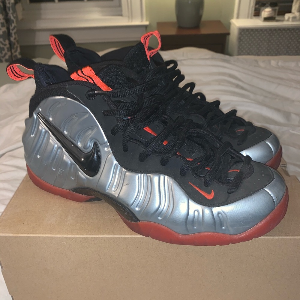 FOAMPOSITE *CRIMSON* SIZE 10 GREAT CONDITION